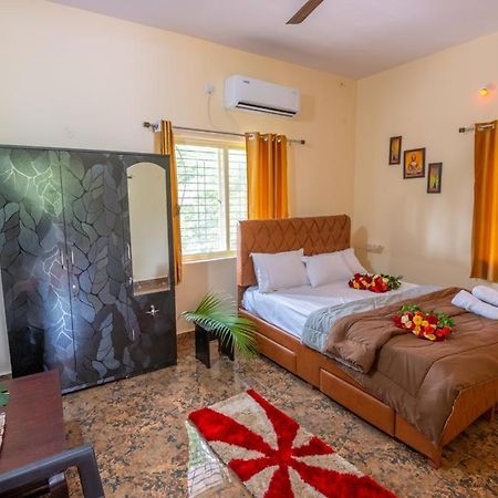 Saptami Hampi Homestay Zewnętrze zdjęcie