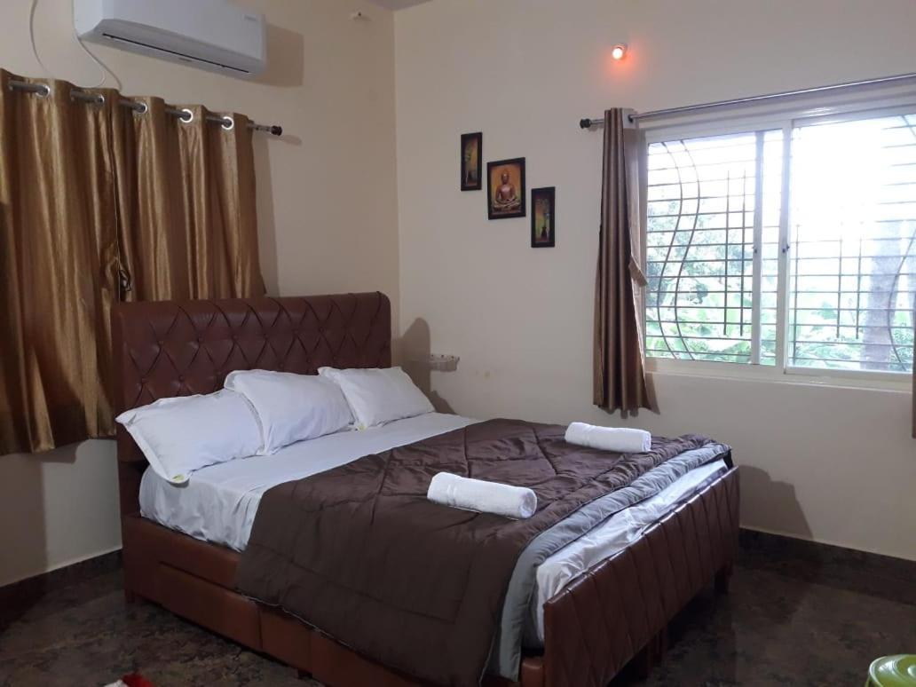 Saptami Hampi Homestay Zewnętrze zdjęcie