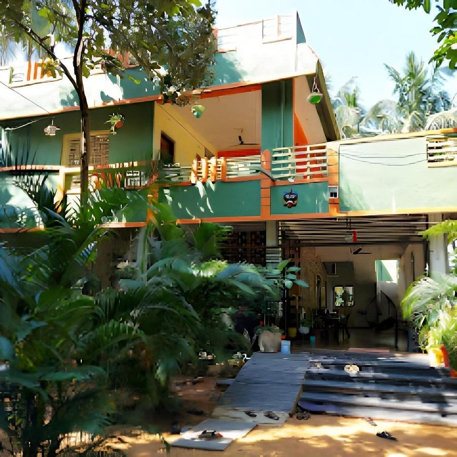 Saptami Hampi Homestay Zewnętrze zdjęcie
